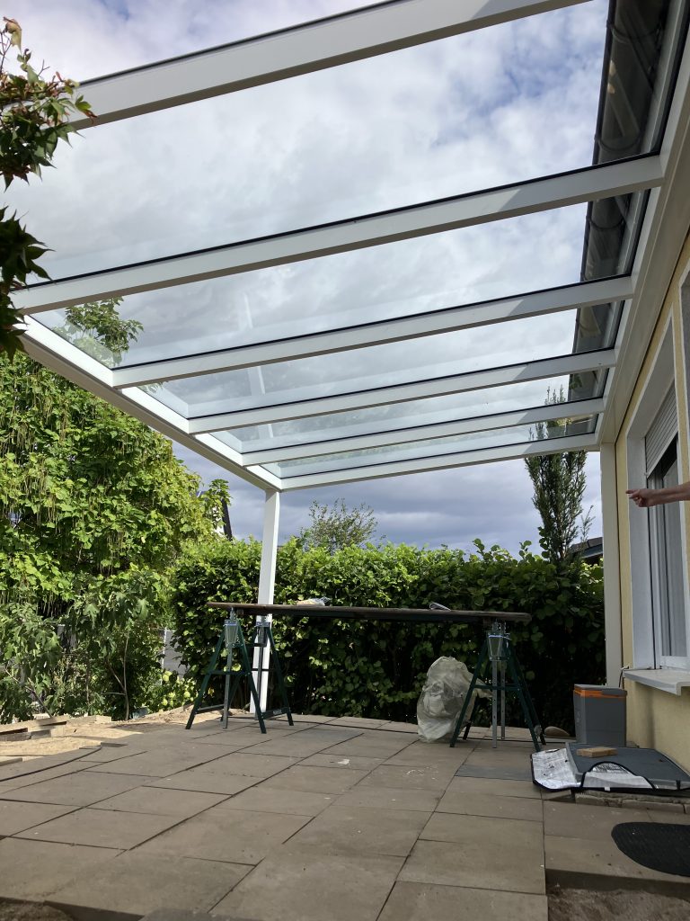 Freistehende Tuinmaximaal Heavy Duty Terrassenüberdachung mit Statikrahmen in Willstätt